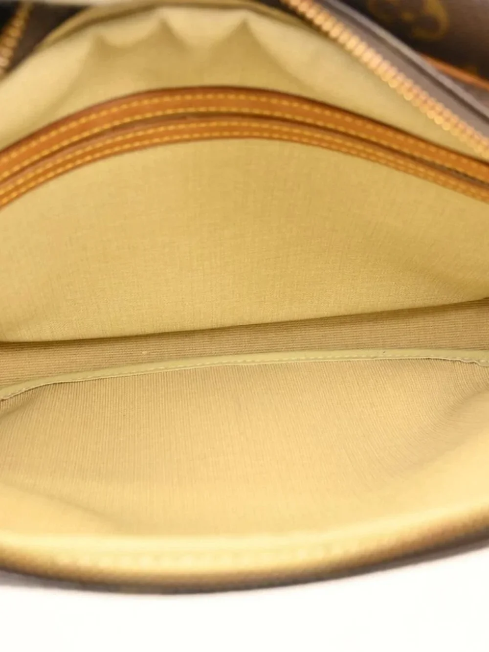 LOUIS VUITTON REPORTER PM MESSENGER SHOULDER BAG